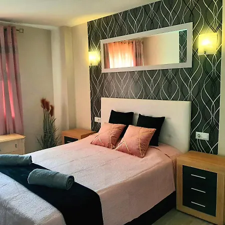 Apartamento Centrally Located Close To The Ocean.