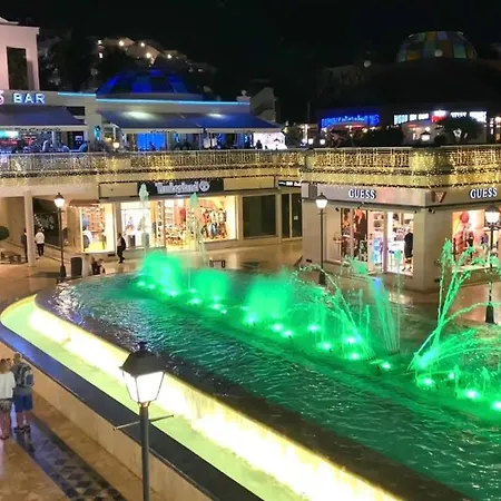 Апартаменты Centrally Located Close To The Ocean.